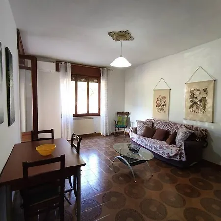 Appartamento Luminosa E A Due Passi Dalla Piazza Principale La Maddalena (Sassari)